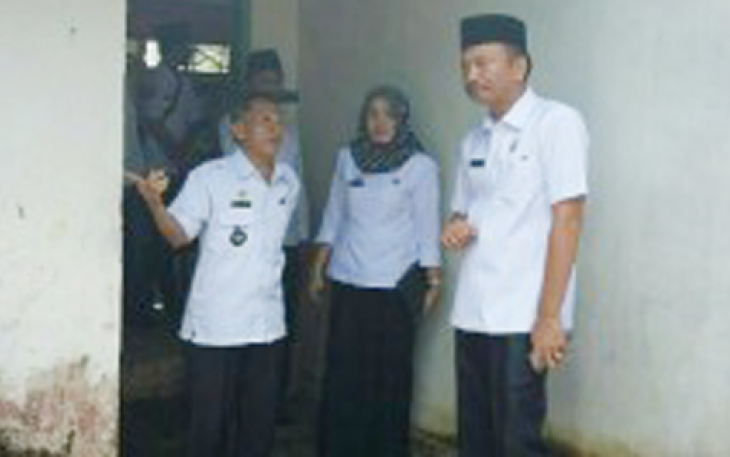 Sekretaris Daerah Kota Bengkulu, Marjon, menggelar inspeksi mendadak (Sidak) ke sejumlah kantor Organisasi Perangkat Daerah (OPD) di Kota Bengkulu, Rabu (22/02/2017).