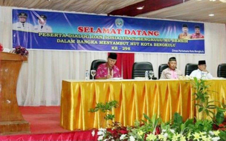 Dialog dan Sosialisasi Bengkulu Ku Bersih, Kamis (02/02) siang di Raffles City Hotel, Pantai Panjang.