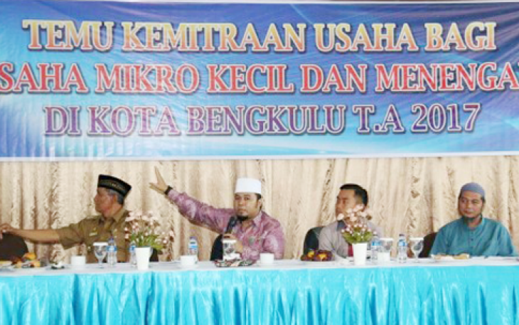 Temu kemitraan usaha bagi UMKM (Usaha Mikro Kecil dan Menengah) di Hotel Puteri Gading, Jalan Sukajadi, Senin (13/02/2017).