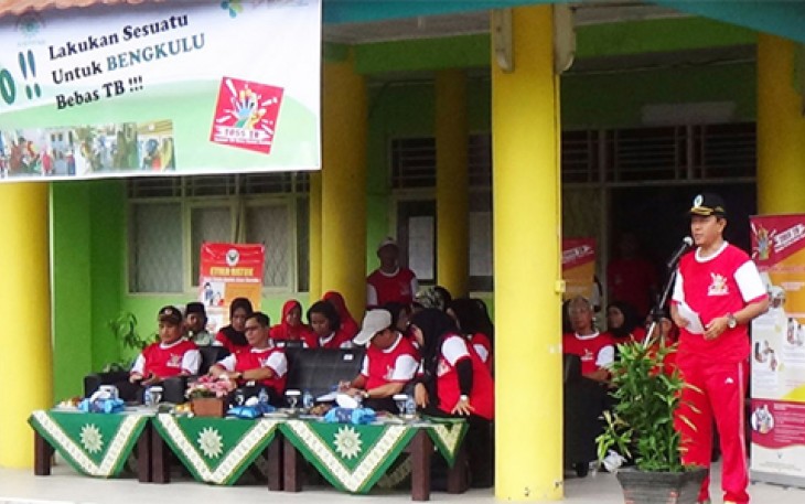 Edriwan saat menyampaikan sambutan di halaman Kantor Dinkes Provinsi Bengkulu, Jumat (31/03/2017).
