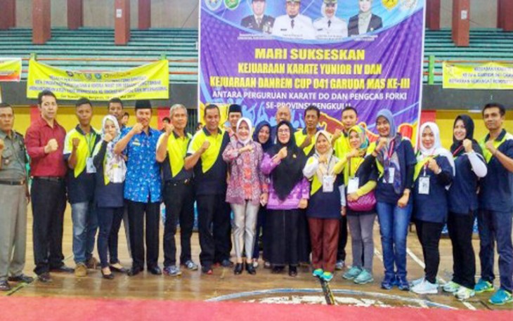 Pembukaan kejuaraan Karate di Gedung Olahraga (Gor) Sawah Lebar, Kota Bengkulu, Kamis (18/5).