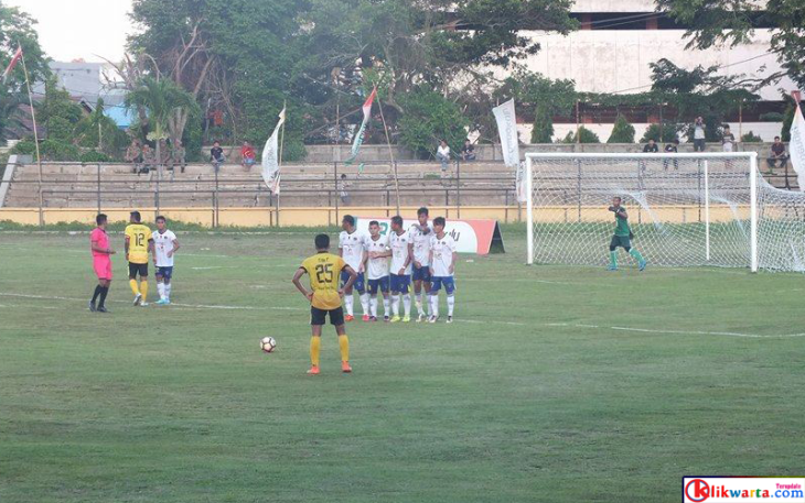 Foto: PS Bengkulu saat menjamu Cilegon Untited dilaga kandang