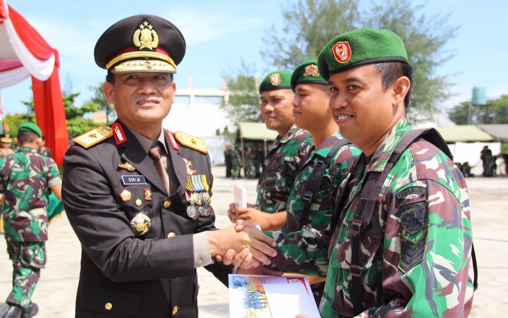 Kapolda Bengkulu Brigjen Pol. Coki Manurung usai memimpin upacara Peringatan HUT TNI Ke-72 2017 di Provinsi Bengkulu
