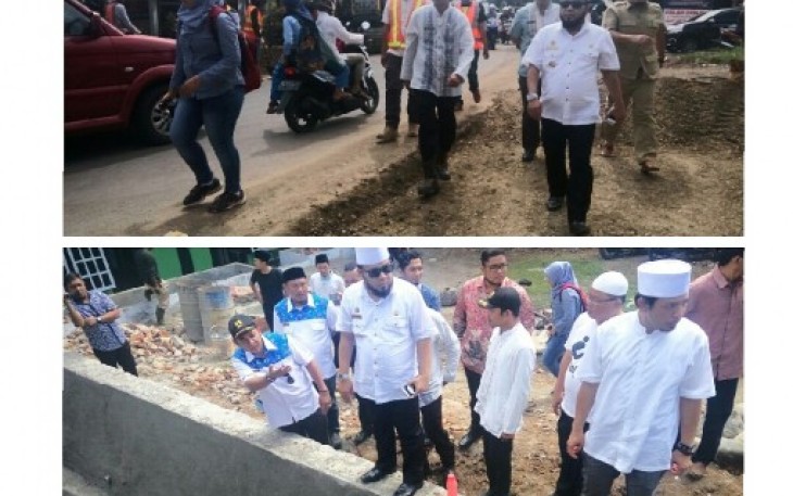 Walikota Bengkulu Helmi Hasan bersama rombongan memantau pembangunan jalan dan drainase di sejumlah titik dalam Kota