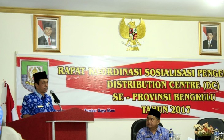 Kasubdit Distribusi Badan Ketahanan Pangan Arifah Rahman dalam Rapat Koordinasi Sosialisasi Pengembangan Distribution Centre (DC) se-Provinsi Bengkulu