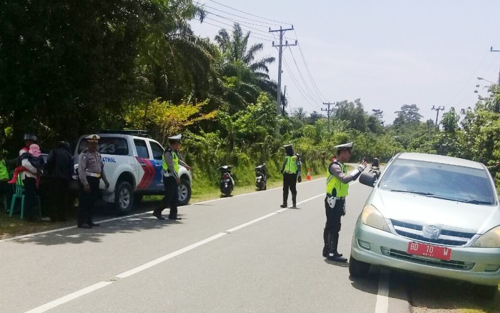 Satlantas Polres Kaur saat operasi penertiban lalu lintas