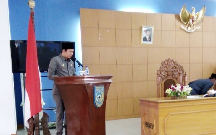 Wakil Bupati Bengkulu Utara Arie Septia Adinata, SE saat menyampaikan pemaparan terkait raperda yang diusulkan