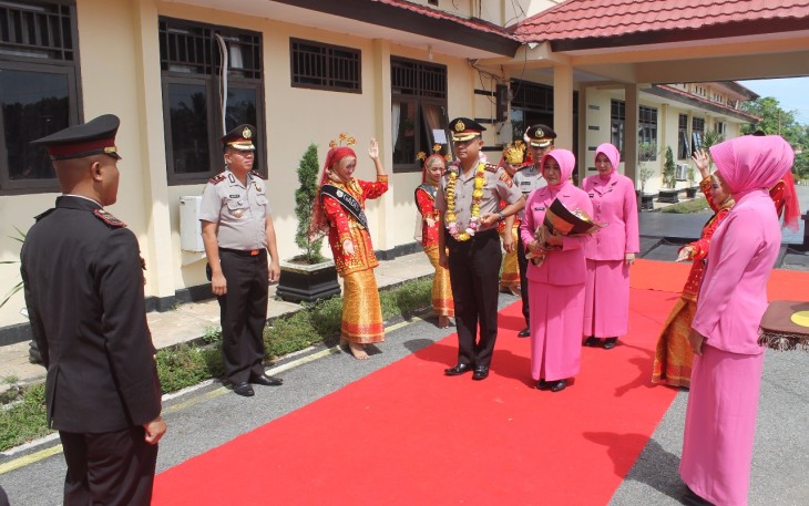 Pisah sambut Kapolres Kaur Minggu (25/3/2018) di aula Mapolres Kaur. Foto (Tribratanews.com)