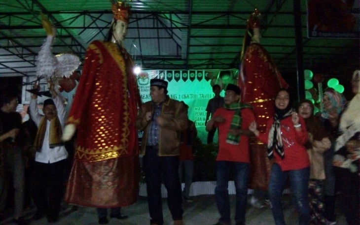 Penampilan tari Barong Landong 