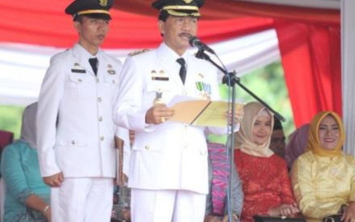 Bupati Bengkulu Tengah Dr. H. Ferry Ramli, SH, MH Pimpin Upacara Peringatan Hut Ke 10