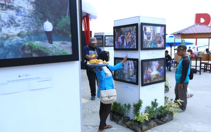 Pameran Foto Desa di Pantai Panjang  