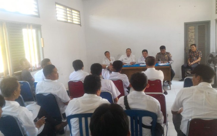 Rapat koordinasi di Kantor Dinas Parawisata Pemuda dan Olahraga Kabupaten Kaur hari ini, Rabu (12/9/2018).