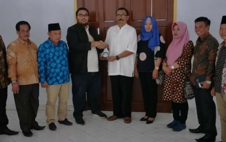 Foto bersama-DPRD Lebong saat menerima kunjungan Pansus I DPRD Kabupaten Musi Rawas Utara (Muratara)