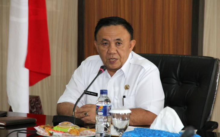 Sekretaris Daerah Provinsi Bengkulu Nopian Andusti memimpin rapat koordinasi Kesiapan Bencana di ruang rapat lantai III Kantor Gubernur