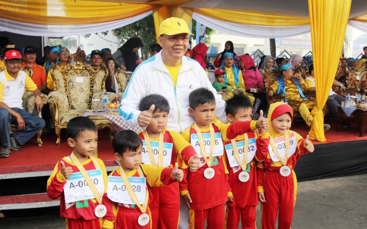 Gubernur Bengkulu Rohidin Mersyah membuka secara resmi Bengkulu Kids Marathon 2018.