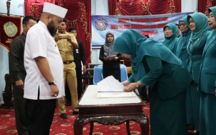 Wali Kota Helmi Hasan Lantik TP PKK Kota Bengkulu Periode 2018-2023