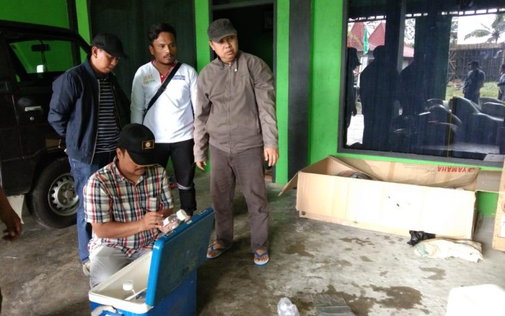 Saat penggeledahan di temukan Barang Bukti di Belakang Rumah Ar
