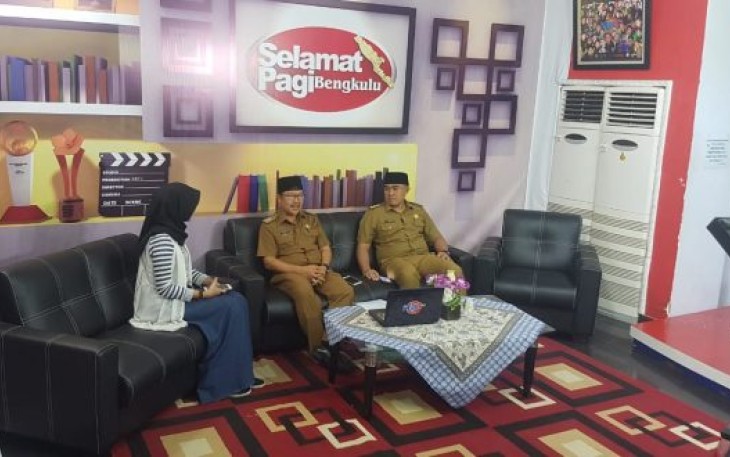 Staf Ahli Walikota Bengkulu Bidang Hukum dan Politik Hilman Fuadi Dan Kepala Dinas Komunikasi, Informatika dan Persandian Bengkulu Medy Pebriansyah 