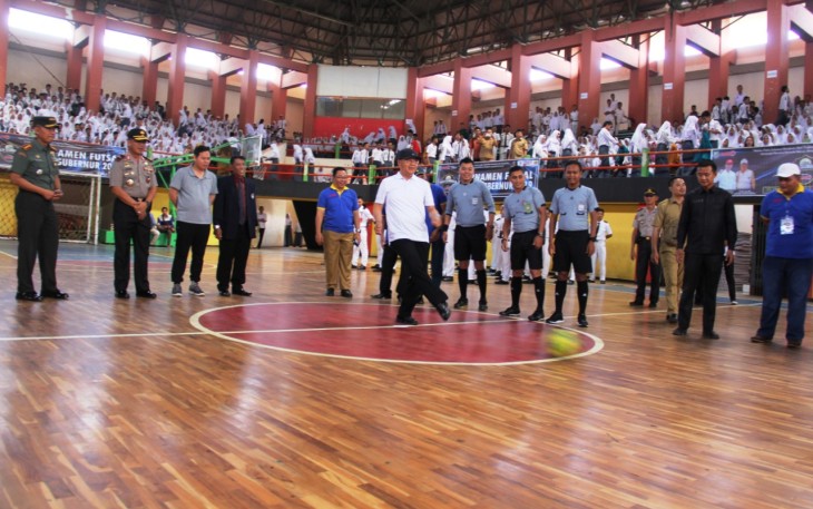 Gubernur Bengkulu Rohidin Mersyah Buka Secara Resmi Turnamen Futsal Piala Gubernur 