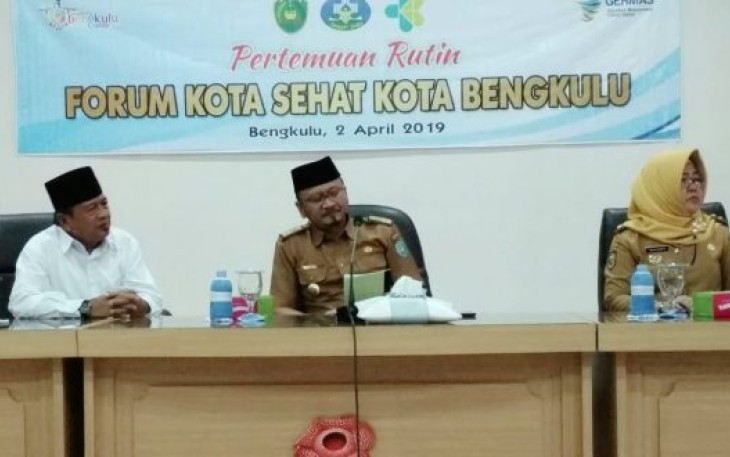 Sekretaris Daerah Kota Bengkulu Marjon Dalam Pertemuan Rutin Forum Kota Sehat