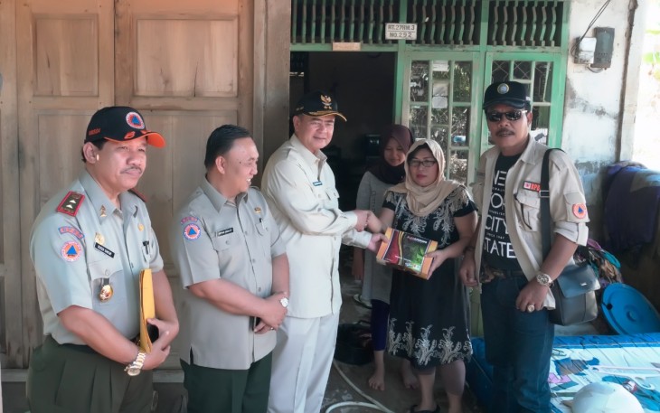 Sumbar Sumbang 1 Ton Rendang untuk Korban Banjir Bengkulu