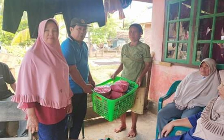 Caleg Partai Golkar Sulaiman Rasyid Berikan Bantuan Kepada Korban Banjir di Kabupaten Kaur 