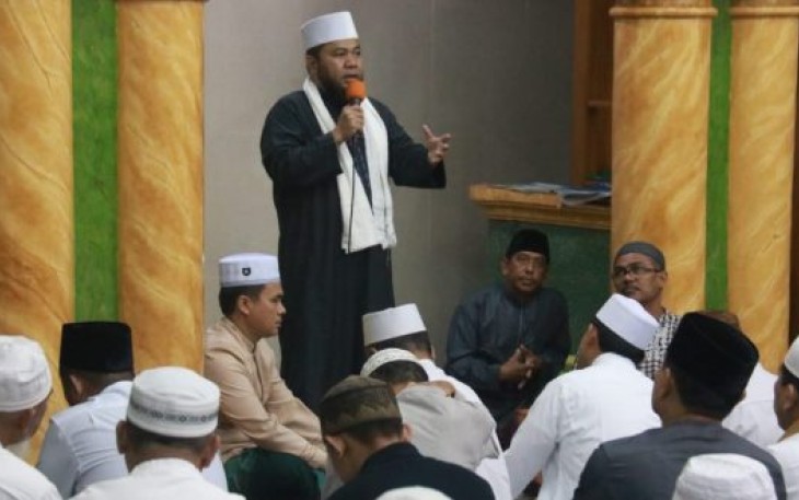 Wali Kota Bengkulu Helmi Hasan Dalam Safari Subuh  