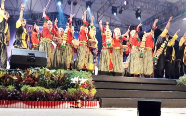 Tari Kreasi Meradai Penampilan Dari Tim Kesenian SMK N 5 Kota Bengkulu Dalam Rakernas Jaringan Kota Pusaka Indonesia Bali 