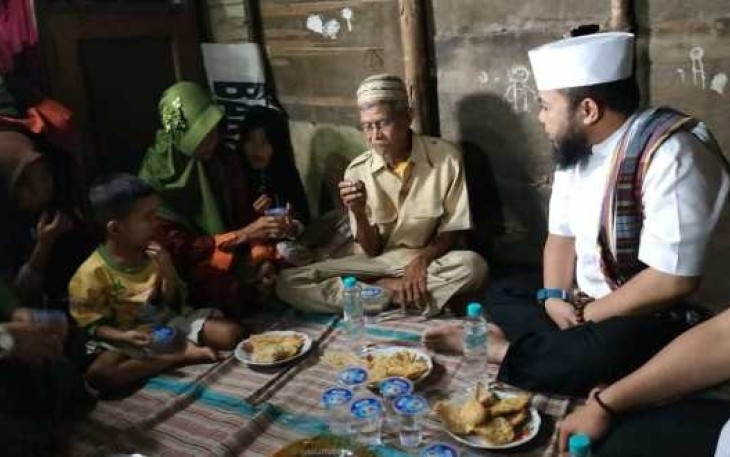 Wali Kota Bengkulu Helmi Hasan Sahur Bersama Ujang Warga Padang Serai 