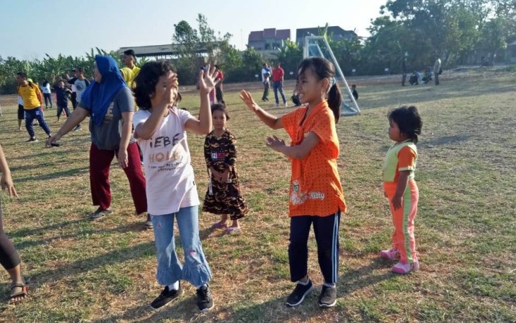 Satgas TMMD Ajak Senam Anak-Anak Desa Sasaran