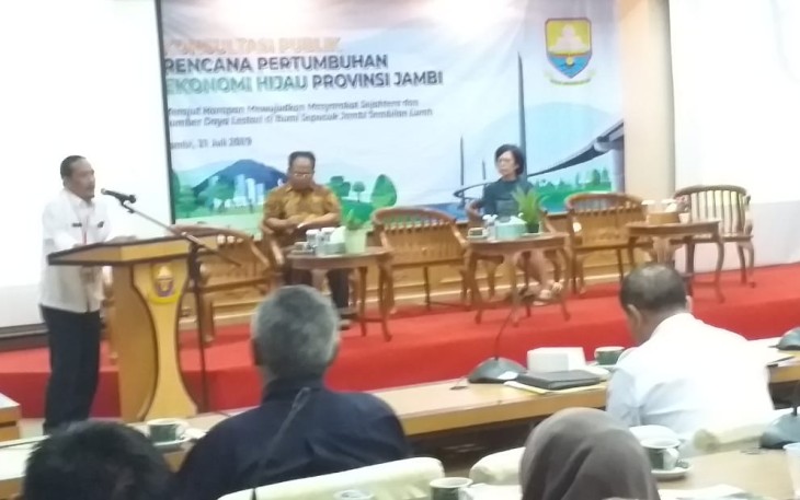  Kaban Bappeda Provinsi Jambi Resmi Buka Konsultasi Publik Rencana Pertumbuhan Ekonomi Hijau