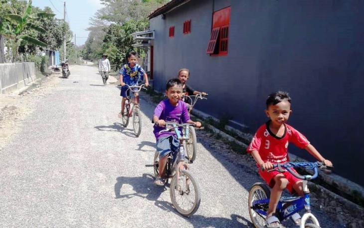 Aksi ceria anak-anak Desa Jatimulya