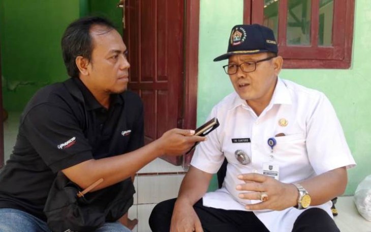 Tri Guntoro Camat Suradadi saat diwawancara Tim Jurnalis Satgas TMMD Tegal