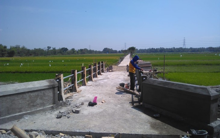 Inilah Jembatan Yang Didambakan Warga Desa Jimbung Selama 17 Tahun Menanti 