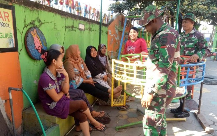 Ibu ibu berharap ada kursus rias dalam program TMMD Kalikondang