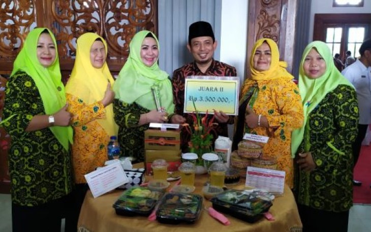 TP PKK Kota Bengkulu Juara II Pada Lomba Cipta Menu Bergizi Seimbang Dan Aman 