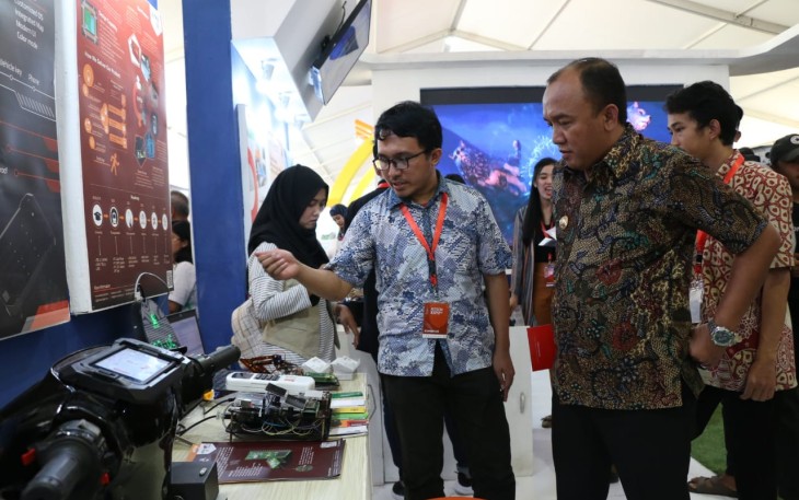 Wakil Wali Kota Tegal Kunjungi Stand dalam Rakornas Penguatan Inovasi 2019 Denpasar