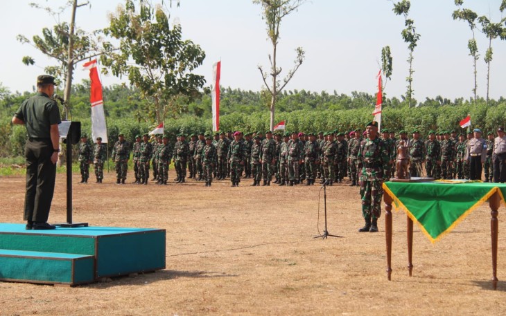 Letkol Arm Arief Darmawan, S.Sos menutup TMMD 105 Sengkuyung II Tahun 2019