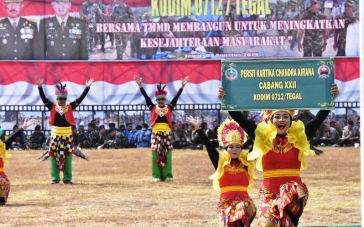 Tarian Kolosal Gemu Famire Persit Tegal Simbol Masyarakat Jatimulya