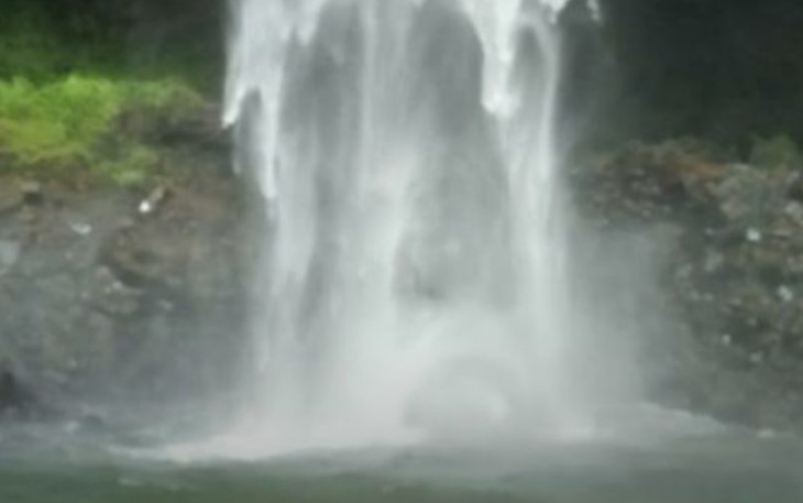 Air Terjun Singkai Yang Berada di Desa Lubuk Selandak Kecamatan Teramang Jaya Kabupaten Mukomuko 