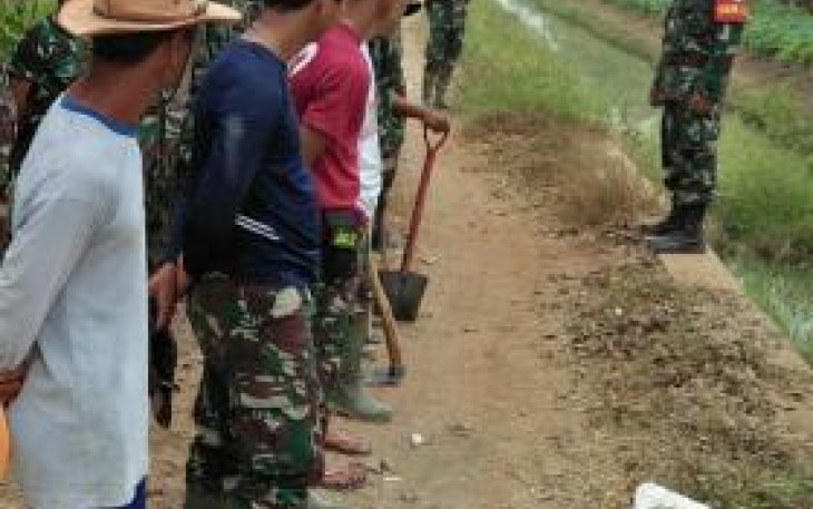 Warga Kampung Bangga Dapat Ikut Serta Apel Pagi Bersama Satgas TMMD 106