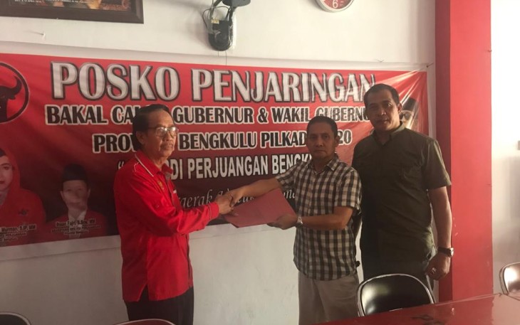 Pengembalian Formulir Bakal Calon Gubernur Provinsi Bengkulu Tim Patrice Rio Capella 