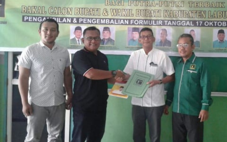 Balon Bupati Ambil Formulir