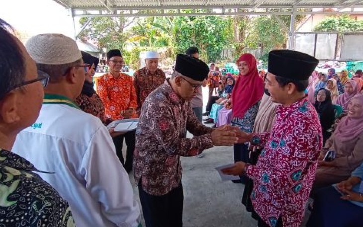 Puluhan Guru Ngaji Terima Bantuan Dari Baznas Bengkulu Selatan 