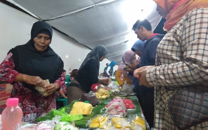 Salah satu produk unggulan lokal di bidang kuliner yang dipromosikan di Bazar Produk Lokal Kota Blitar.