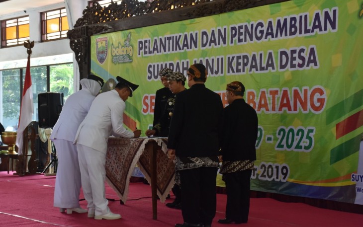 163 Kepala Desa Terpilih Resmi Dilantik Bupati Wihaji