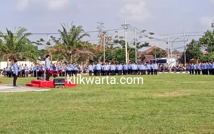 Suasana Apel Tujuh Belasan di Aloon-Aloon Kanigoro Pemkab Blitar Senin (18/11/2019).