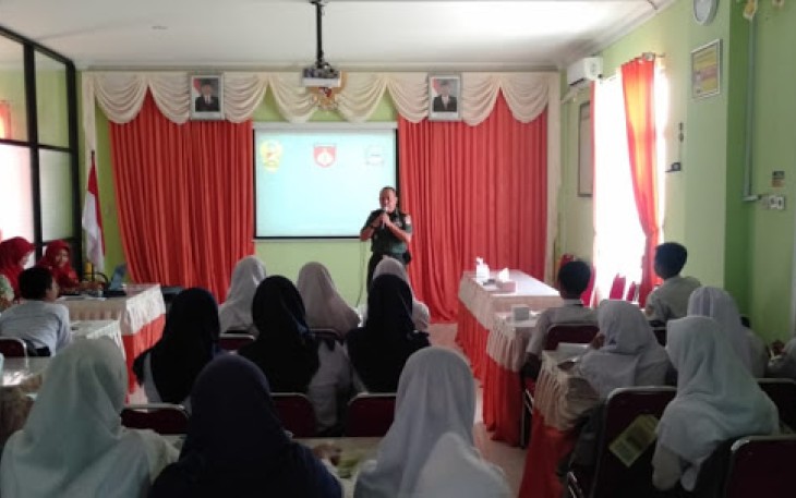Danramil 12/Manisrenggo Kapten Inf Ronggo Basuki Sampaikan Dampak Kenakalan Remaja Untuk Murid SLTP