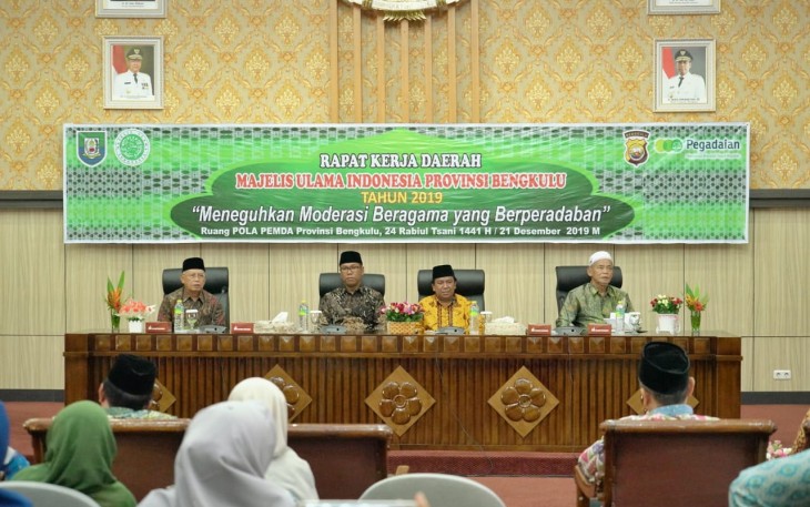 Wakil Gubernur Bengkulu Dedy Ermasyah Hadir Dalam Rapat Kerja Daerah Majelis Ulama Indonesia Provinsi Bengkulu 