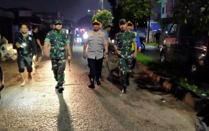 Dandim 0506 Tangerang Tinjau Lokasi Banjir